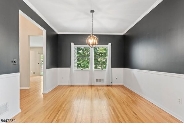 5 Clark Ct, Bridgewater Twp., NJ 08807