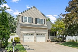 5 Clark Ct, Bridgewater Twp., NJ 08807