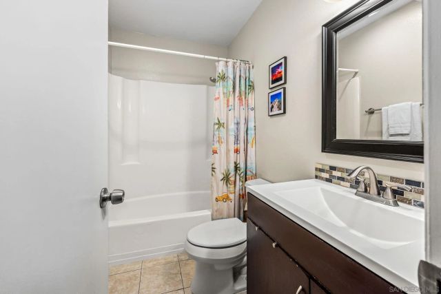 5700 Baltimore Drive 206, La Mesa, CA 91942