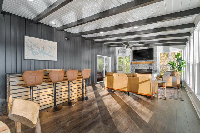 374 Ridgefield Cir, Winchester, TN 37398