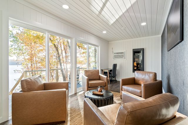 374 Ridgefield Cir, Winchester, TN 37398