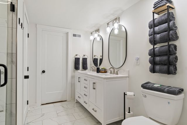 374 Ridgefield Cir, Winchester, TN 37398
