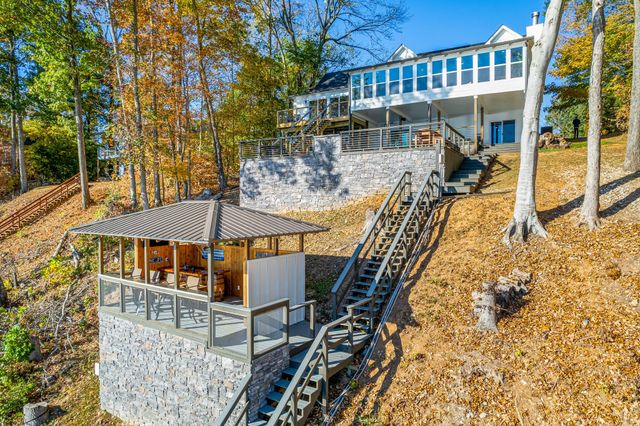 374 Ridgefield Cir, Winchester, TN 37398