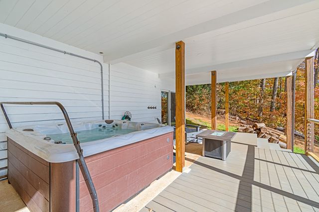 374 Ridgefield Cir, Winchester, TN 37398