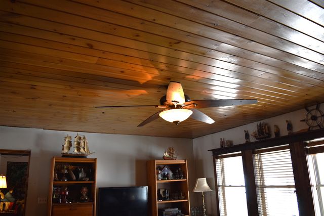 53 Concord Street, Belmont, NH 03220