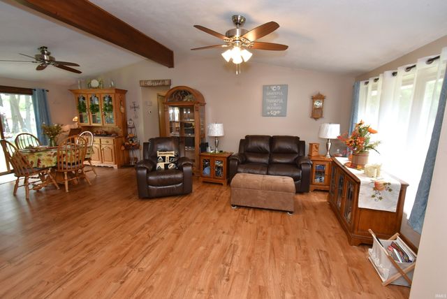 1009 E 4th Street, Fowler, IN 47944