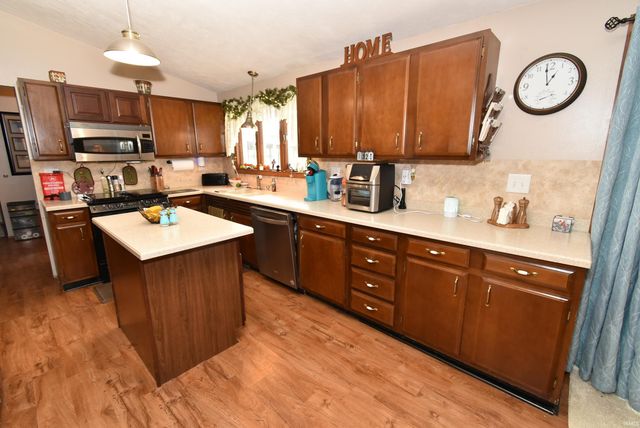 1009 E 4th Street, Fowler, IN 47944