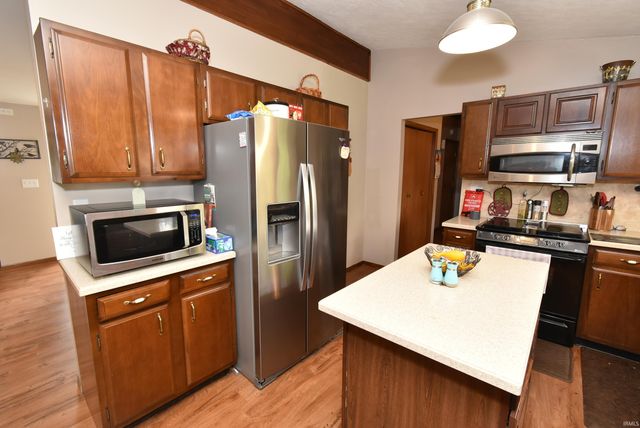 1009 E 4th Street, Fowler, IN 47944