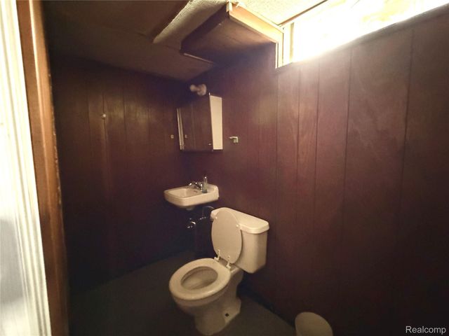 23344 Lexington Avenue, Eastpointe, MI 48021