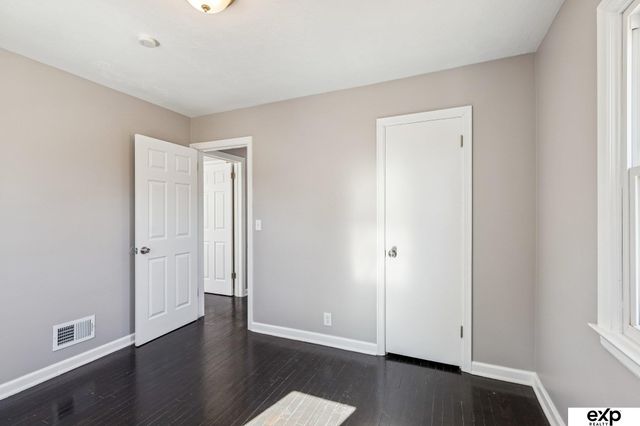 3955 N 54 Street, Omaha, NE 68104