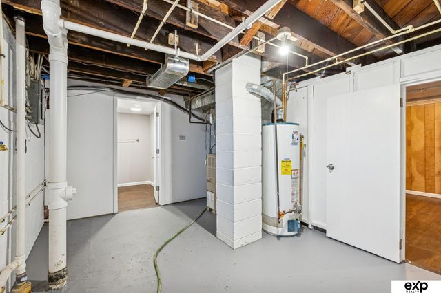 3955 N 54 Street, Omaha, NE 68104