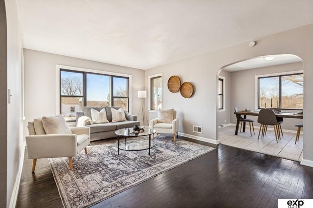 3955 N 54 Street, Omaha, NE 68104