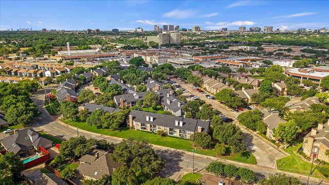 15151 Berry Trail 1404, Dallas, TX 75248