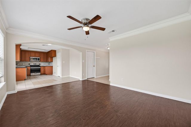 707 Mockingbird Street, Navasota, TX 77868