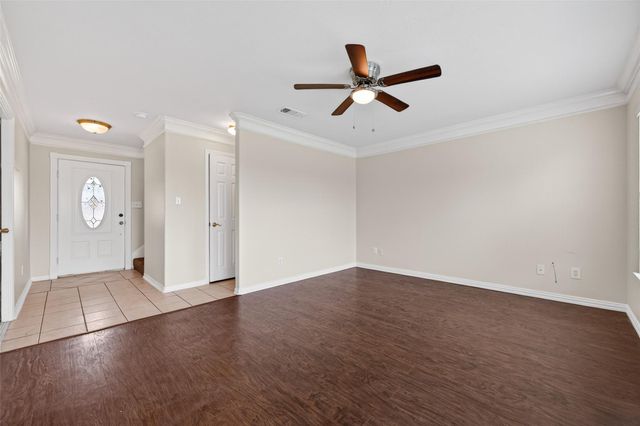 707 Mockingbird Street, Navasota, TX 77868