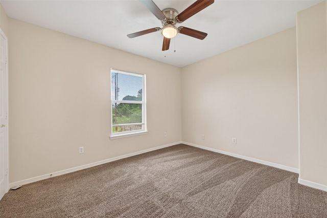 707 Mockingbird Street, Navasota, TX 77868