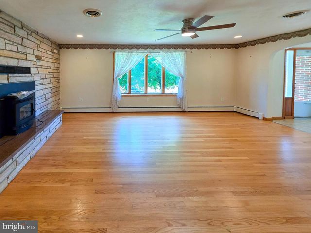 14329 WILLIAMSPORT PIKE, Greencastle, PA 17225