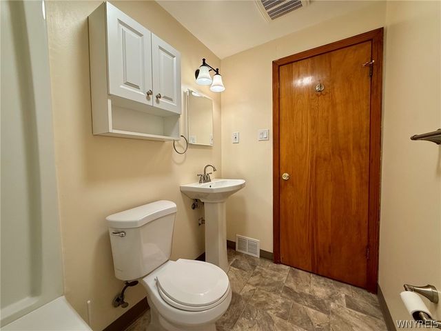 1157 La Salle Avenue, Niagara Falls, NY 14301
