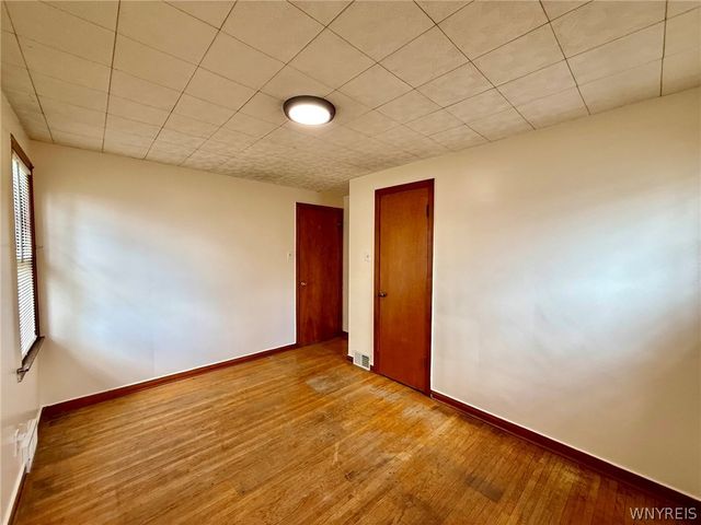 1157 La Salle Avenue, Niagara Falls, NY 14301