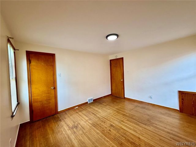 1157 La Salle Avenue, Niagara Falls, NY 14301