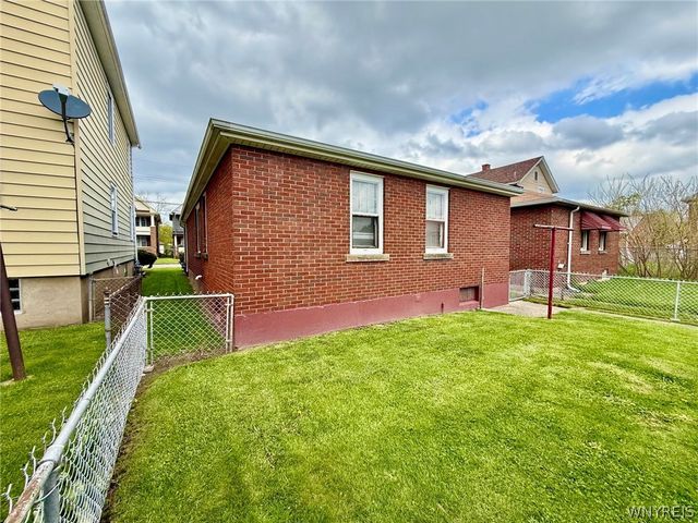 1157 La Salle Avenue, Niagara Falls, NY 14301