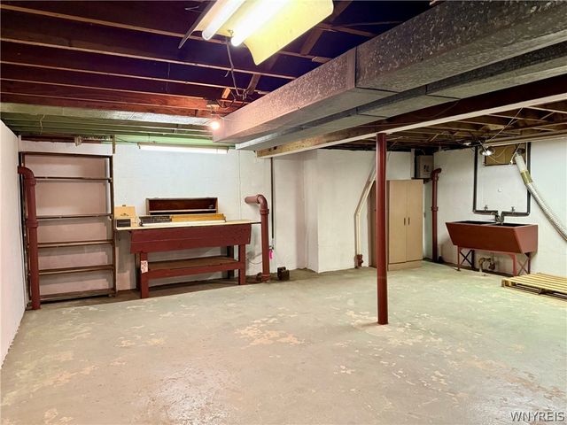 1157 La Salle Avenue, Niagara Falls, NY 14301