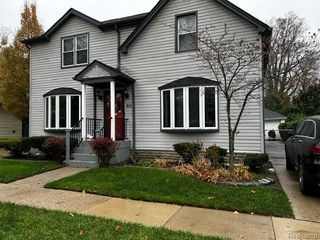 89 Muir Road, Grosse Pointe Farms, MI 48236