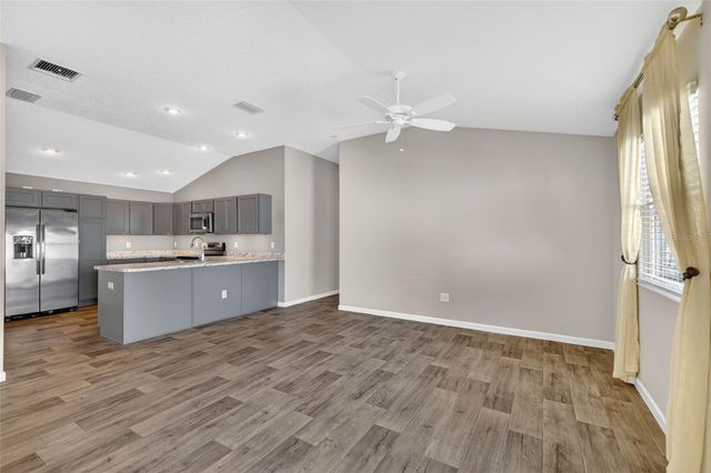 5608 MINDY PLACE, The Villages, FL 32163