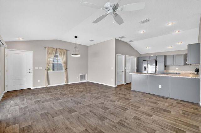 5608 MINDY PLACE, The Villages, FL 32163