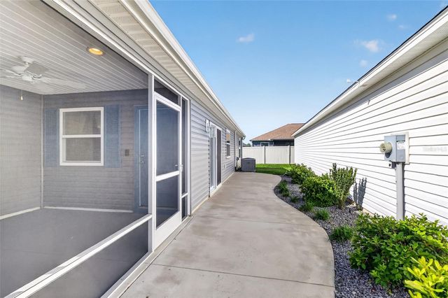 5608 MINDY PLACE, The Villages, FL 32163
