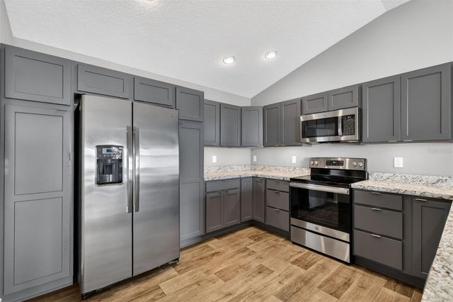 5608 MINDY PLACE, The Villages, FL 32163