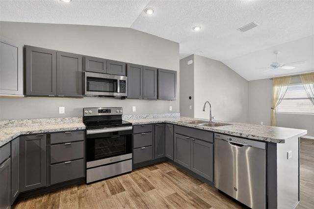 5608 MINDY PLACE, The Villages, FL 32163