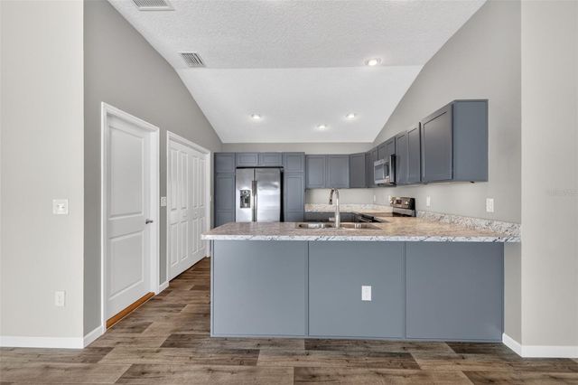 5608 MINDY PLACE, The Villages, FL 32163