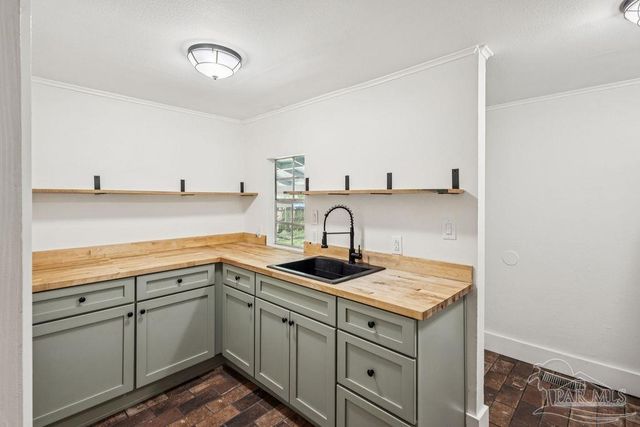 600 E Jackson St, Pensacola, FL 32501