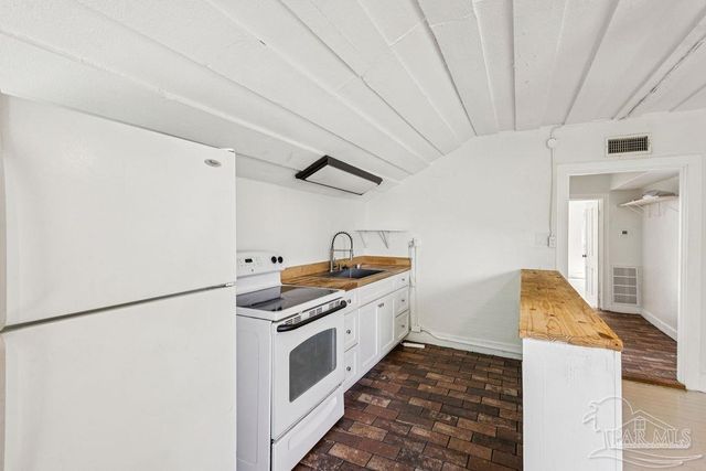 600 E Jackson St, Pensacola, FL 32501