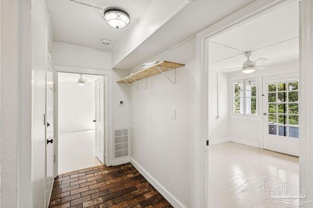 600 E Jackson St, Pensacola, FL 32501