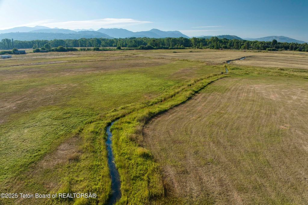 4585 W HIGHWAY 22, Wilson, WY 83014 photo 18