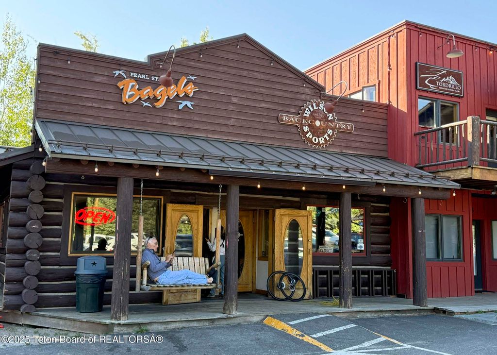 4585 W HIGHWAY 22, Wilson, WY 83014 photo 28