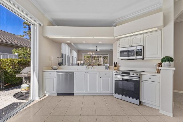 8733 49TH TERRACE EAST, Bradenton, FL 34211