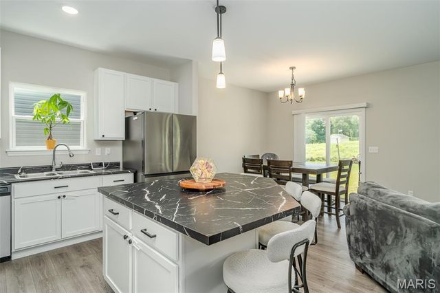 3025 Koch Lane, Washington, MO 63090