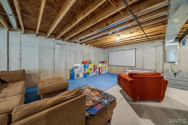 3025 Koch Lane, Washington, MO 63090