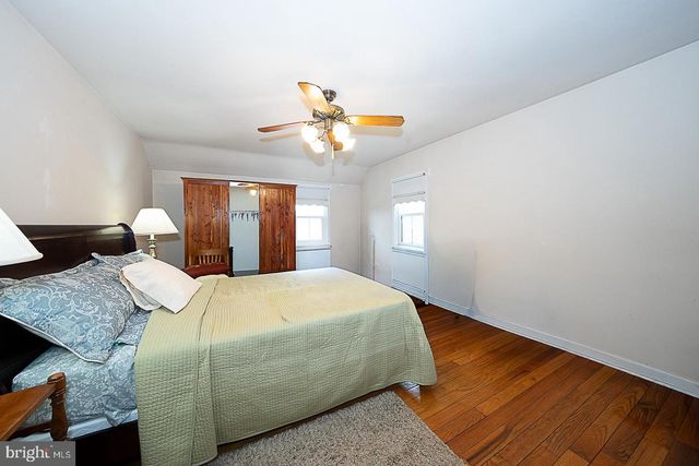 1504 WYNNEWOOD RD, Ardmore, PA 19003