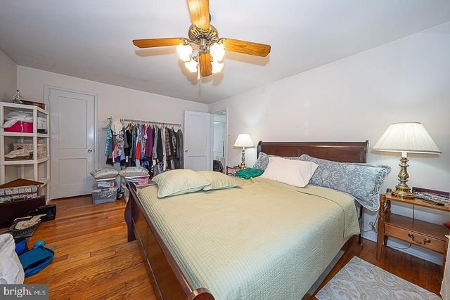 1504 WYNNEWOOD RD, Ardmore, PA 19003