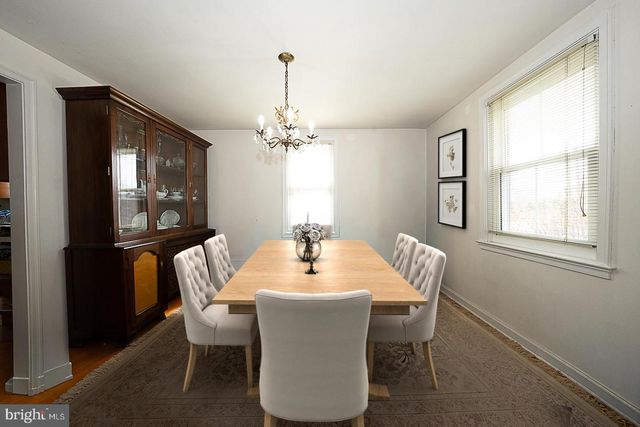 1504 WYNNEWOOD RD, Ardmore, PA 19003