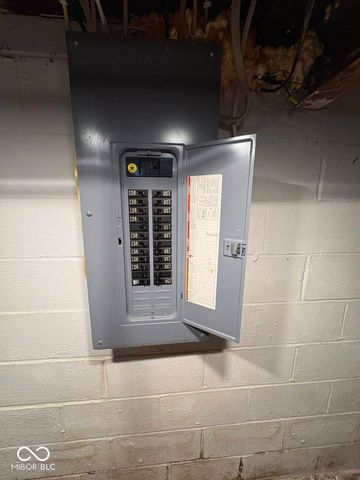 11107 E Dogwood Lane, Cloverdale, IN 46120