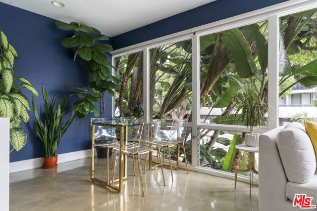 1145 Larrabee Street 9, West Hollywood, CA 90069