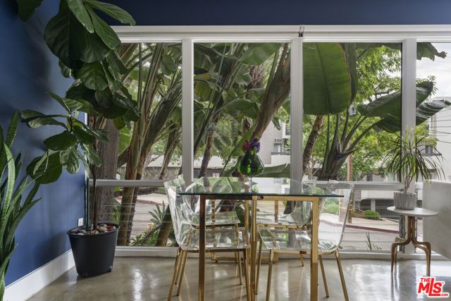 1145 Larrabee Street 9, West Hollywood, CA 90069