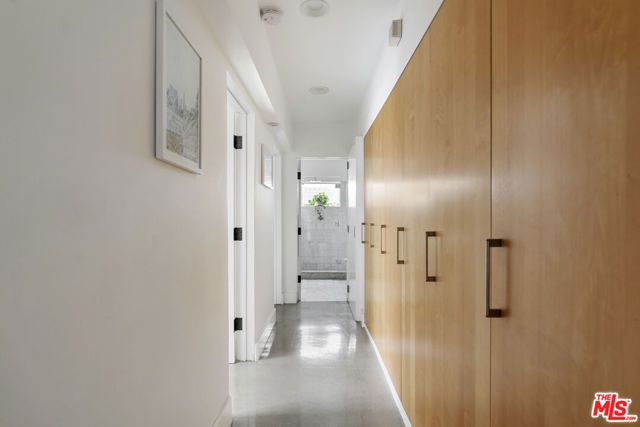 1145 Larrabee Street 9, West Hollywood, CA 90069