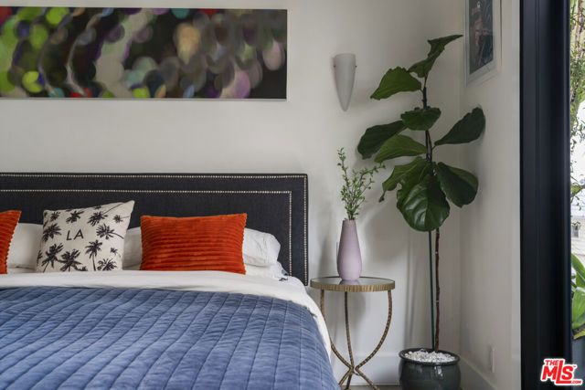 1145 Larrabee Street 9, West Hollywood, CA 90069