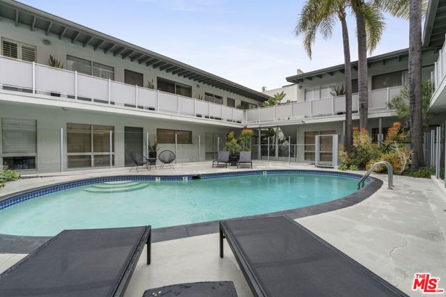 1145 Larrabee Street 9, West Hollywood, CA 90069